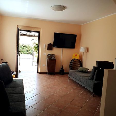 Beb Ulivo Bed & Breakfast Santa Giuletta Exterior foto